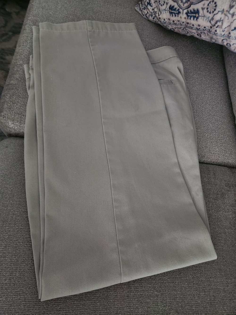 Izod Men's Dress Pants in Light Tan
